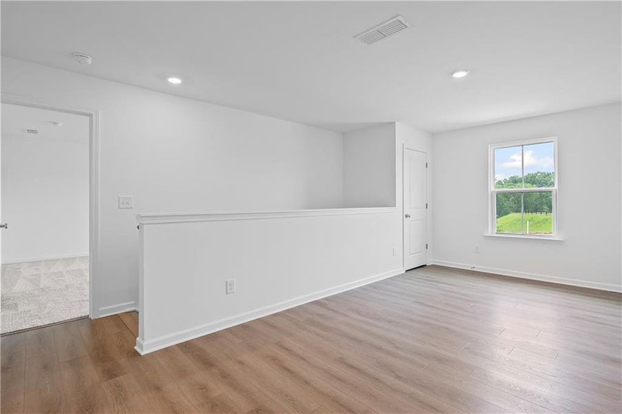 Spacious, unfurnished interior of a new home in Avery Ridge, Gainesville (Image 15).