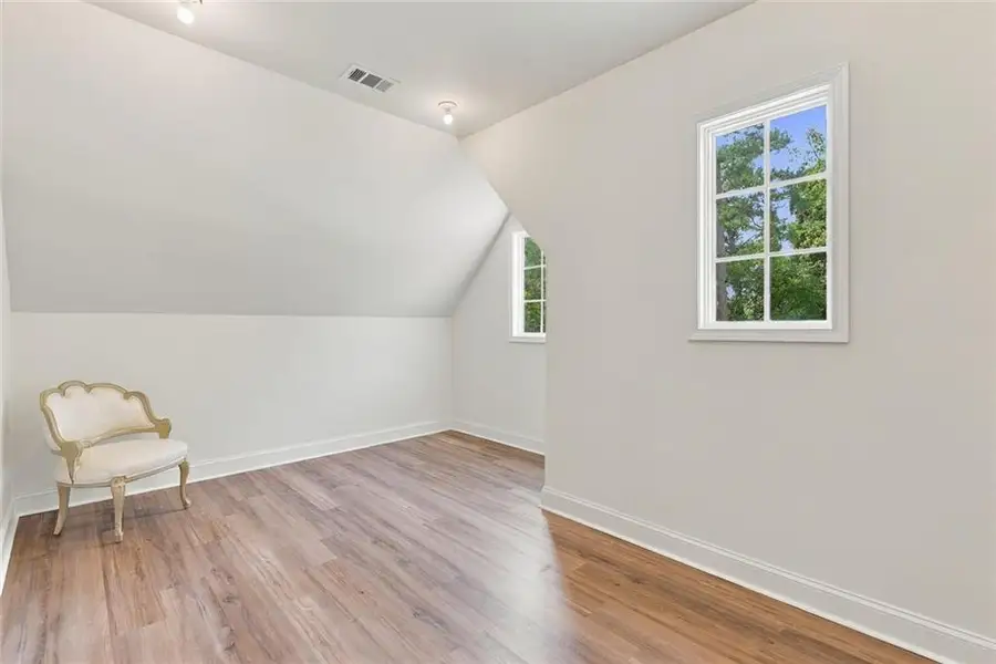 Spacious, unfurnished interior of a new home in , Sandy Springs (Image 63).