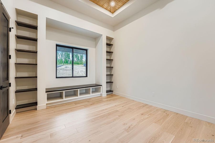 Image 32 of a home in . Image 32 of a home in .