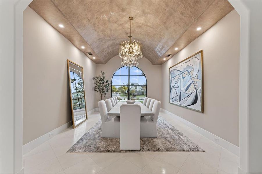 Furnished interior view inside a new home in , Dallas (Image 5).