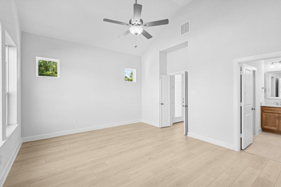 Spacious, unfurnished interior of a new home in Colton 45' Homesites, Todd Mission (Image 21). Spacious, unfurnished interior of a new home in Colton 45' Homesites, Todd Mission (Image 21).