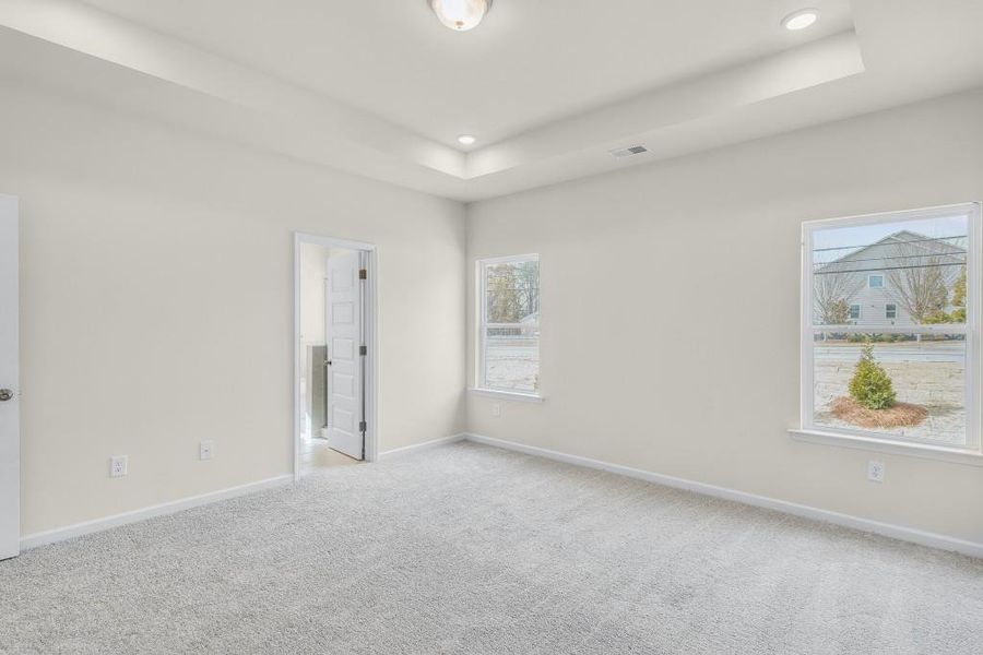 Spacious, unfurnished interior of a new home in Sanders Park, Austell (Image 21).