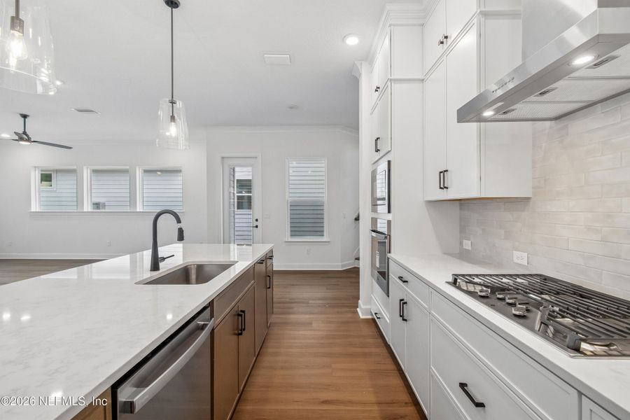 Furnished interior view inside a new home in Seven Pines 40' Front Entry, Jacksonville (Image 15).