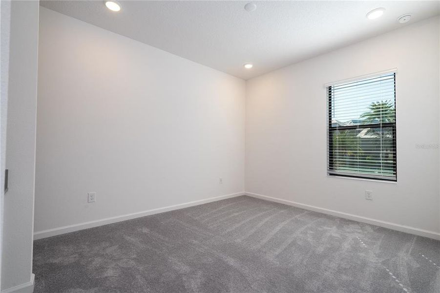 Spacious, unfurnished interior of a new home in Paradiso Grande, Orlando (Image 46).