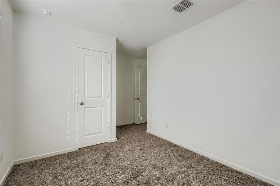 Spacious, unfurnished interior of a new home in Tillage Farms: Wellton Haven, Princeton (Image 14).