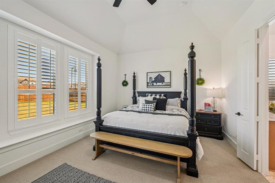 Furnished interior view inside a new home in Ridge Crossing, Waxahachie (Image 19).
