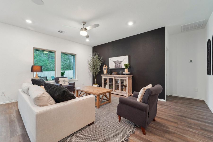 Image 7 of a home in Mill Creek. Image 7 of a home in Mill Creek.