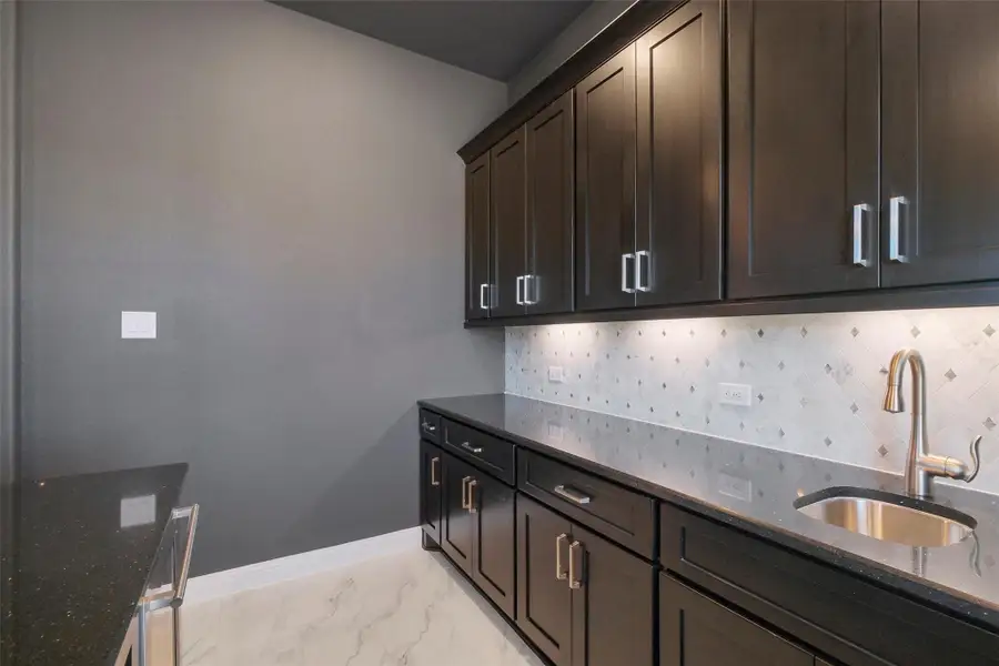 Image 7 of a home in .