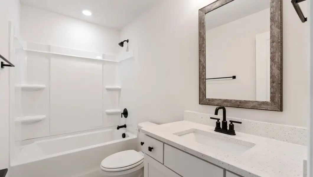 Furnished interior view inside a new home in Alder Pond, Campobello (Image 15).