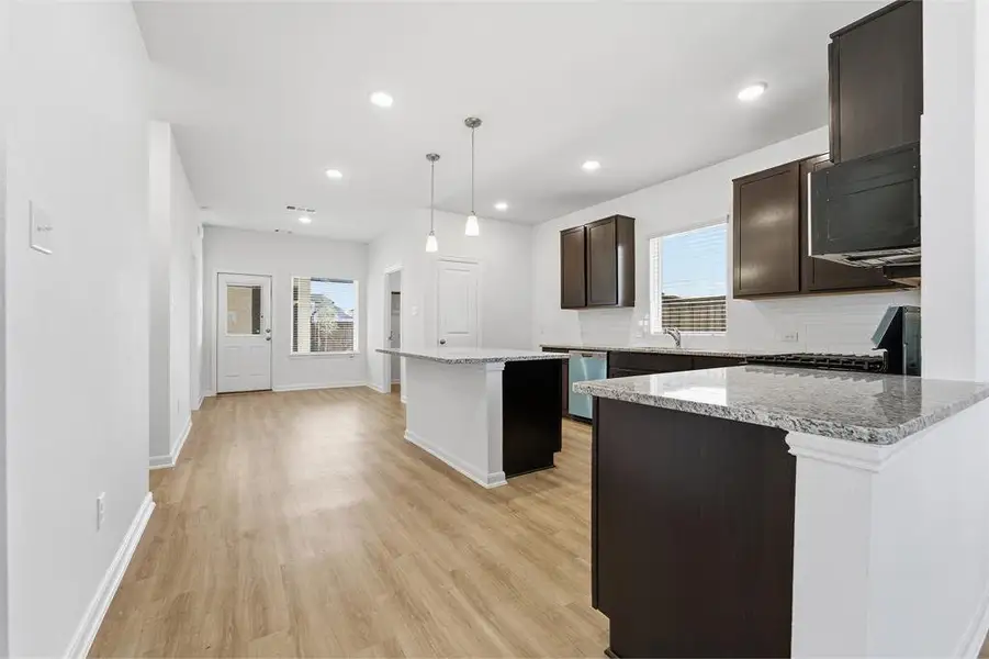 Furnished interior view inside a new home in La Terra, Celina (Image 7).
