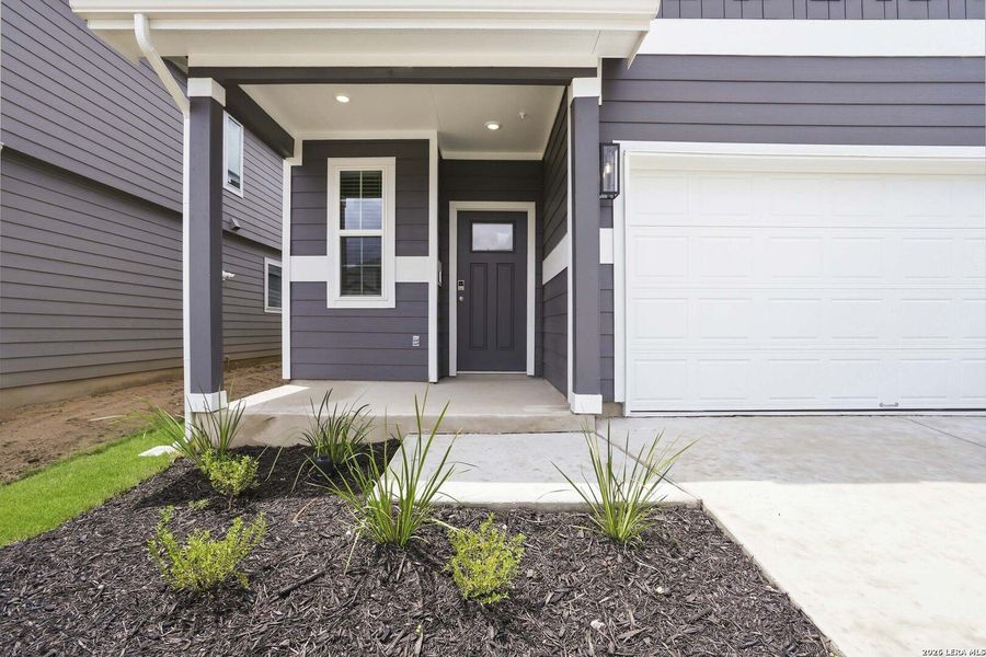 Exterior details and patio area of a home in Timber Creek, San Antonio (Image 23).