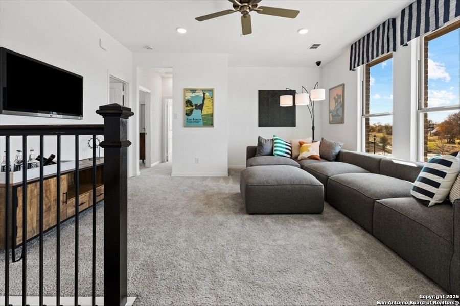 Furnished interior view inside a new home in Saddle Creek Ranch, Cibolo (Image 17). Furnished interior view inside a new home in Saddle Creek Ranch, Cibolo (Image 17).