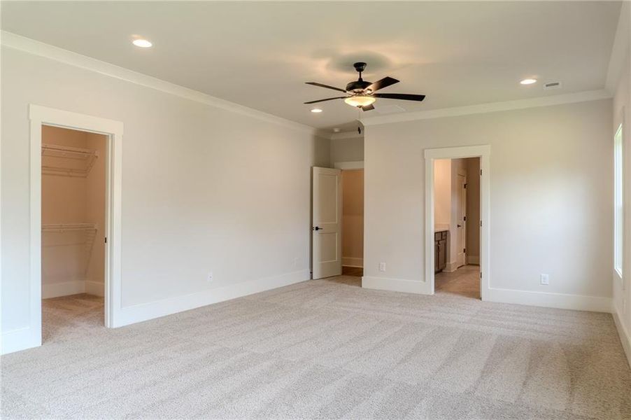 Spacious, unfurnished interior of a new home in Riverwalk, Monroe (Image 30).
