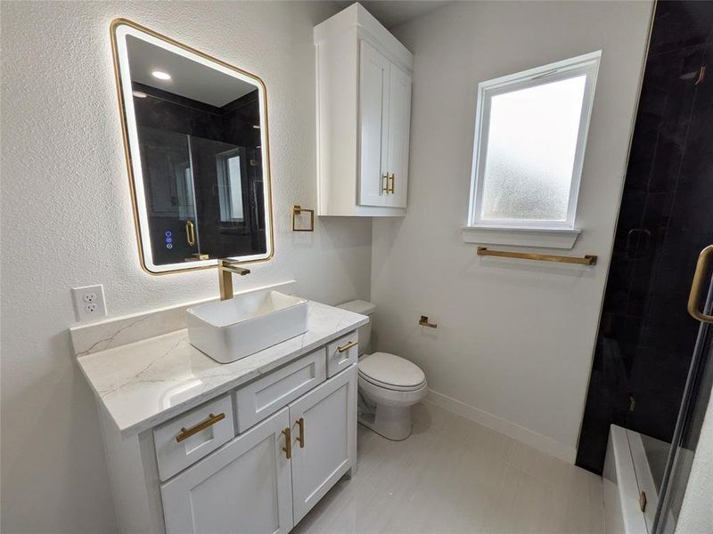 Furnished interior view inside a new home in , Dallas (Image 7).