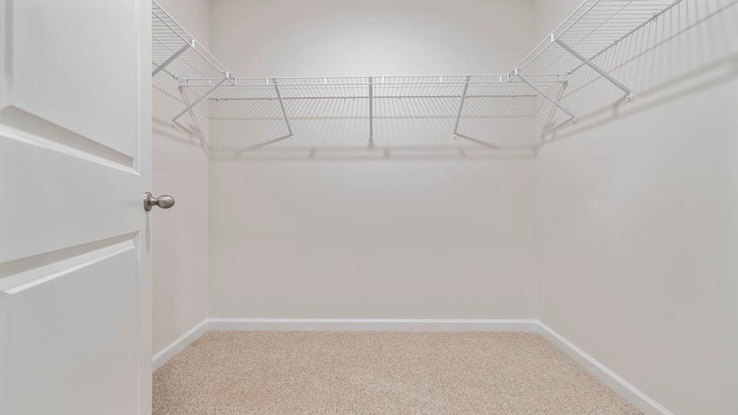 Spacious, unfurnished interior of a new home in Bentley Park, Greenwood (Image 26).