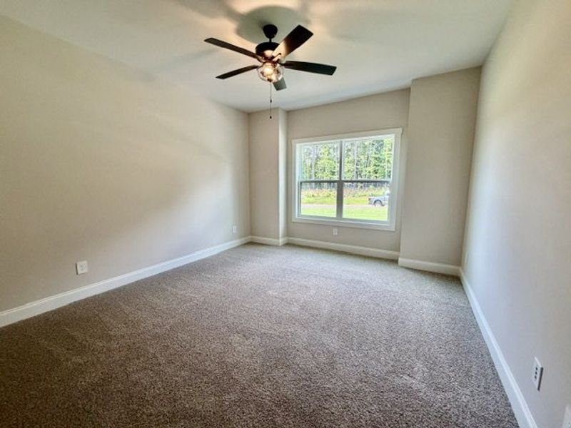 Spacious, unfurnished interior of a new home in Lakefield, Palmetto (Image 14).