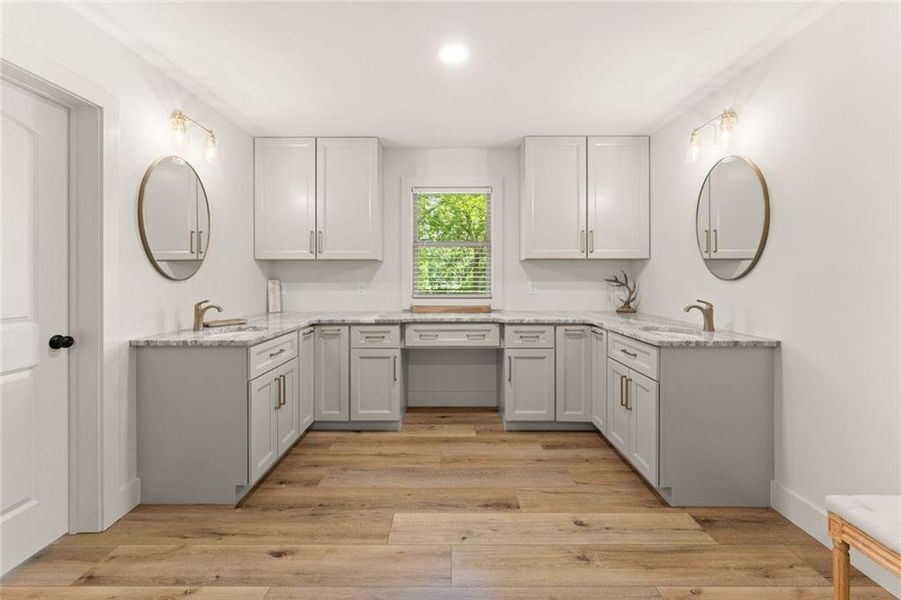 Furnished interior view inside a new home in , Jefferson (Image 31).