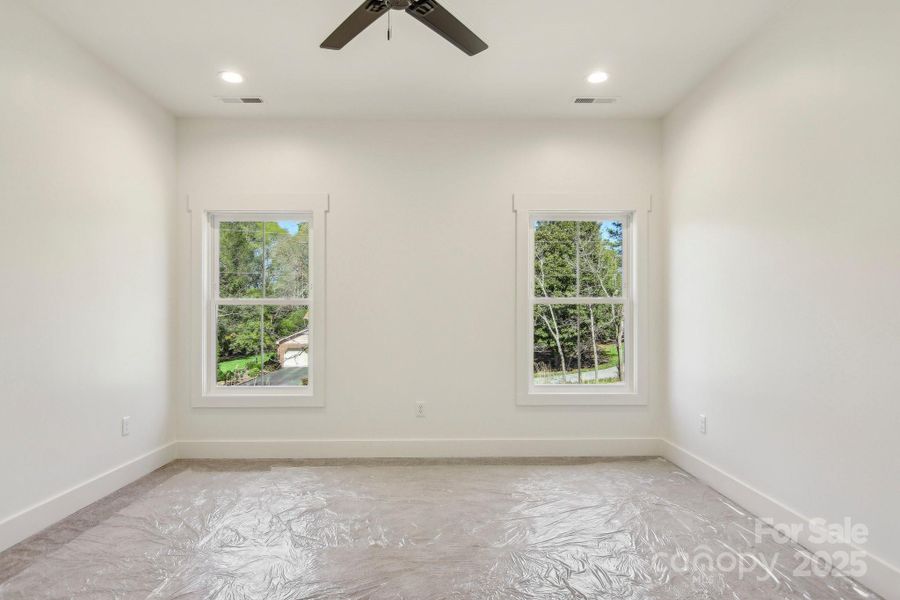 Spacious, unfurnished interior of a new home in , Hendersonville (Image 12).
