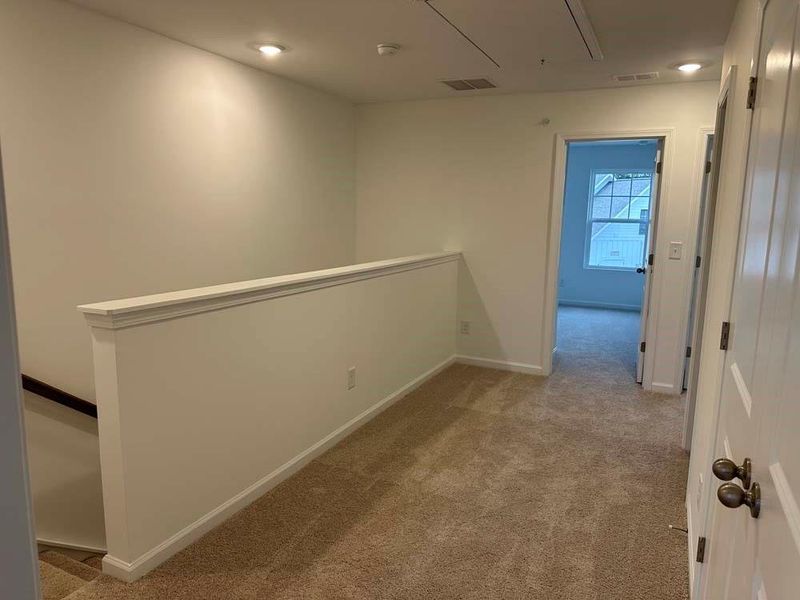 Spacious, unfurnished interior of a new home in Laurelwood, Douglasville (Image 19). Spacious, unfurnished interior of a new home in Laurelwood, Douglasville (Image 19).