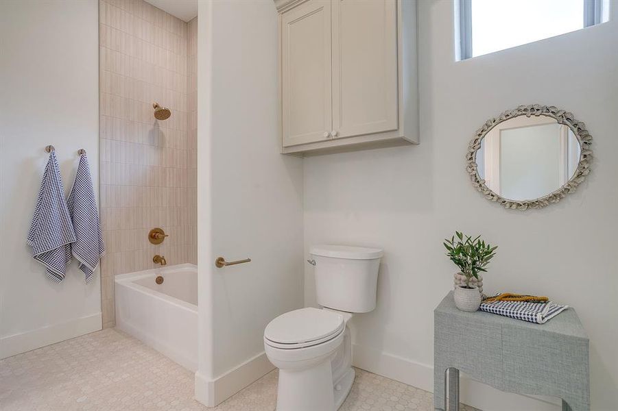 Furnished interior view inside a new home in , Burleson (Image 36).