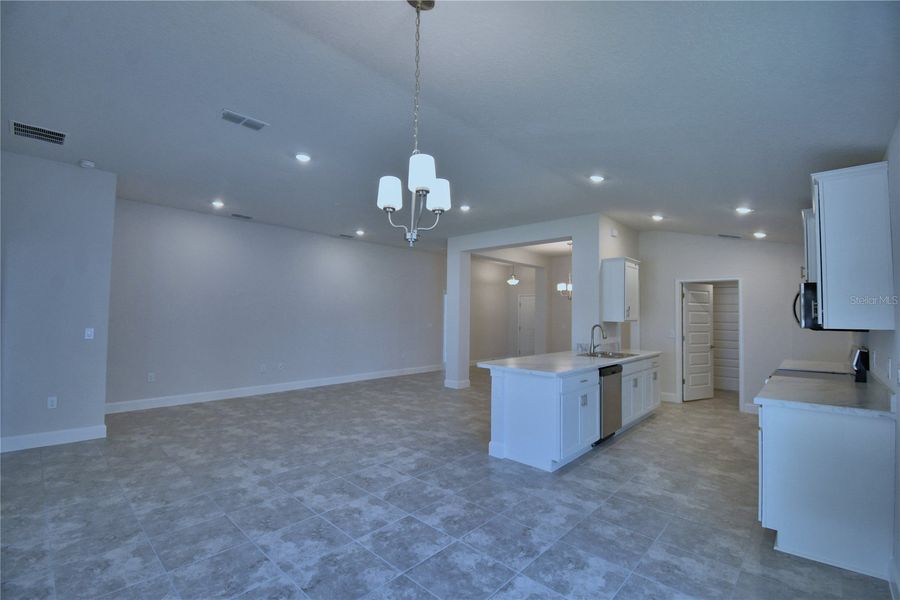 Image 29 of a home in Cadence Crossing.