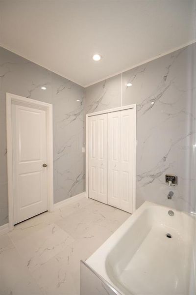 Image 43 of a home in .