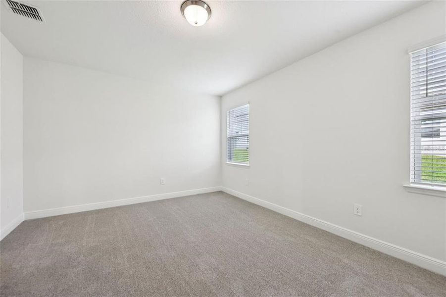 Spacious, unfurnished interior of a new home in Cyrene at Minneola, Minneola (Image 26).