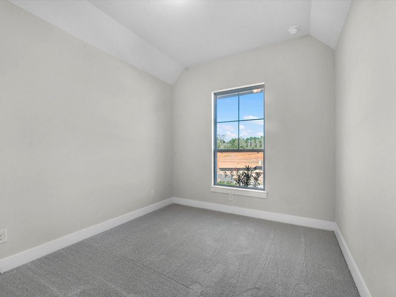Spacious, unfurnished interior of a new home in Garden Glen at Clopton Farms, Montgomery (Image 7).