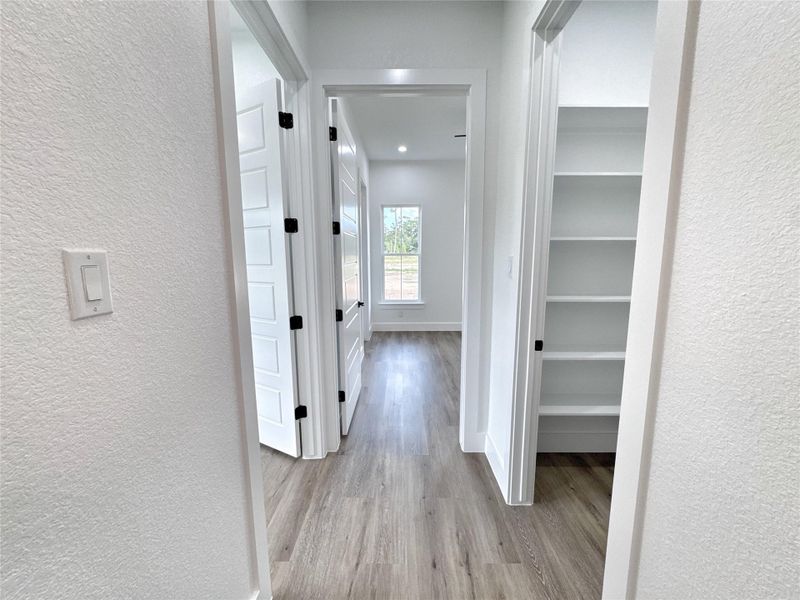 Spacious, unfurnished interior of a new home in , Conroe (Image 40). Spacious, unfurnished interior of a new home in , Conroe (Image 40).