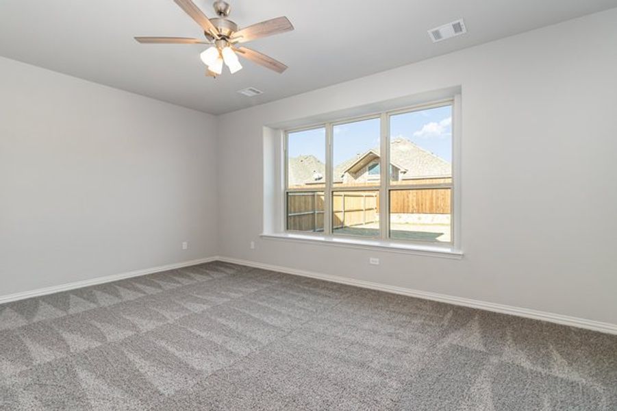 Spacious, unfurnished interior of a new home in Mustang Place II, Heartland (Image 22).