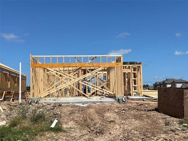 Image 3 of a home in Valor Park.