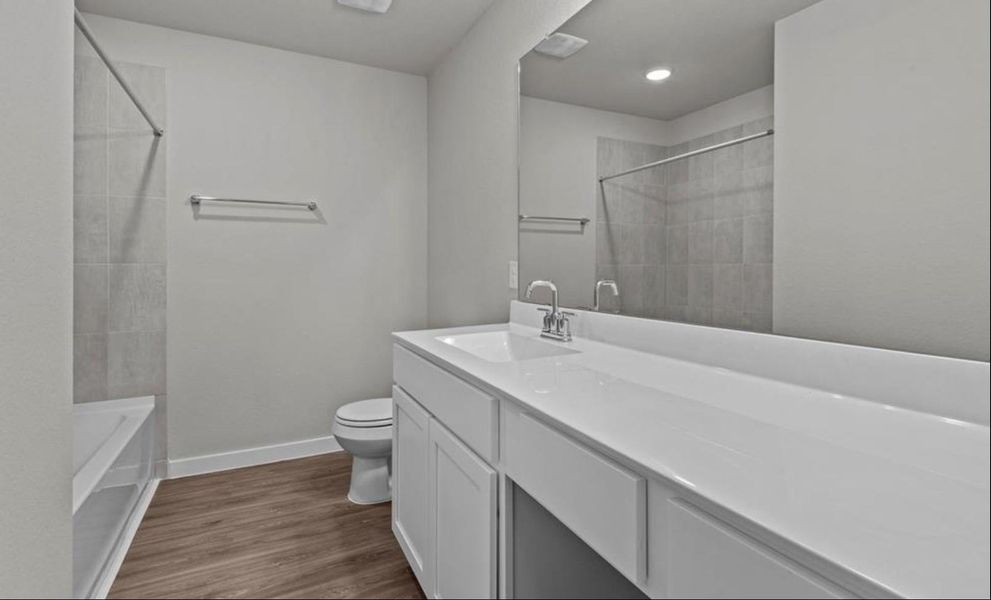 Furnished interior view inside a new home in Miller's Pond, Rosenberg (Image 6). Furnished interior view inside a new home in Miller's Pond, Rosenberg (Image 6).