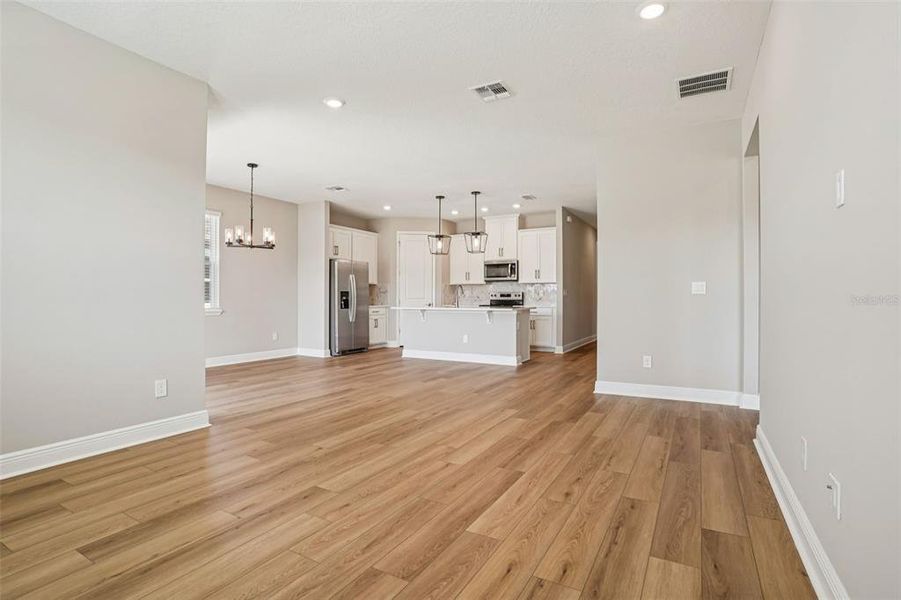 Spacious, unfurnished interior of a new home in Legends Preserve - Signature Series, Daytona Beach (Image 19).