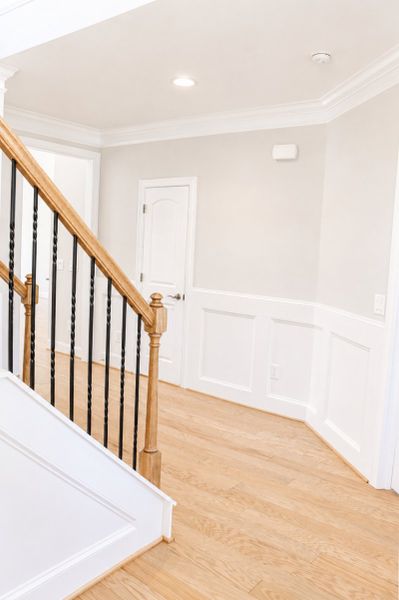 Spacious, unfurnished interior of a new home in Weybridge, Burlington (Image 44).