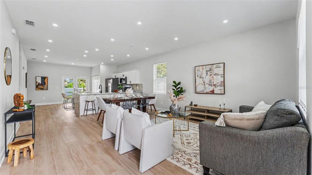 Furnished interior view inside a new home in , Lakeland (Image 5).