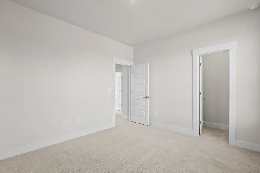 Spacious, unfurnished interior of a new home in Harbor Oaks Marina, Myrtle Beach (Image 27). Spacious, unfurnished interior of a new home in Harbor Oaks Marina, Myrtle Beach (Image 27).
