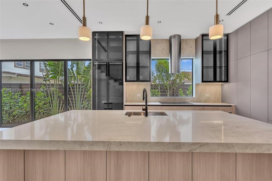Community amenities in , Miami (Image 53).