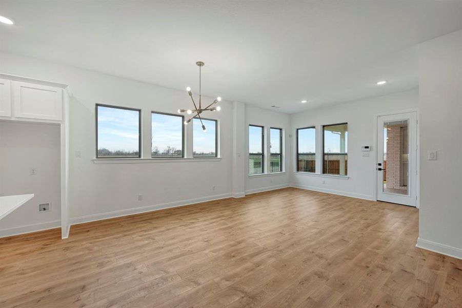 Spacious, unfurnished interior of a new home in Talia – Garden Series, Mesquite (Image 24).