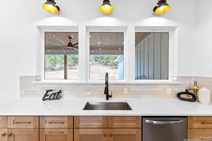 Furnished interior view inside a new home in , Boerne (Image 10).