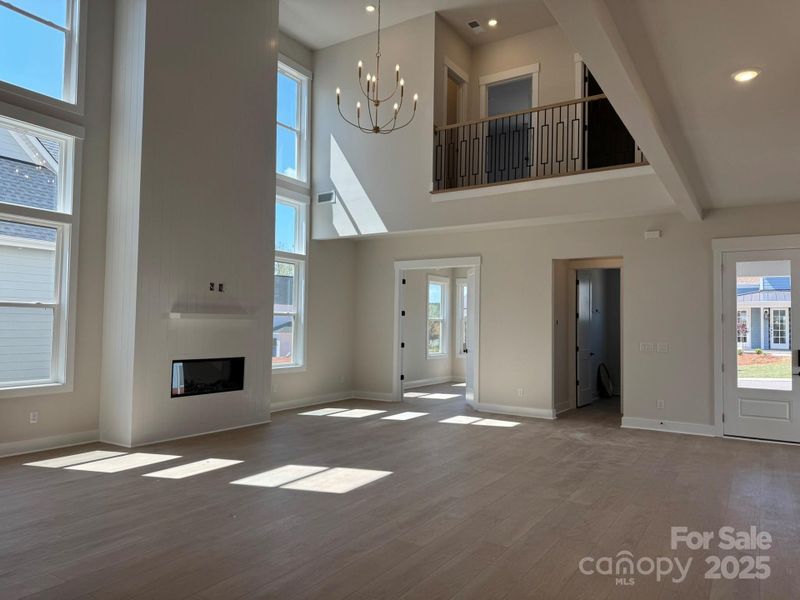 Image 27 of a home in Lakeside Pointe.