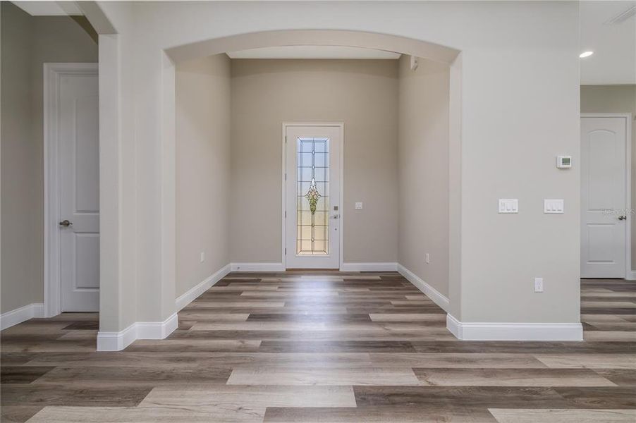 Spacious, unfurnished interior of a new home in , Palm Coast (Image 18).