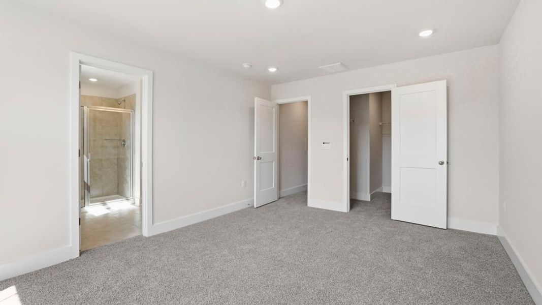Spacious, unfurnished interior of a new home in Ken's Crossing, Moore (Image 28). Spacious, unfurnished interior of a new home in Ken's Crossing, Moore (Image 28).
