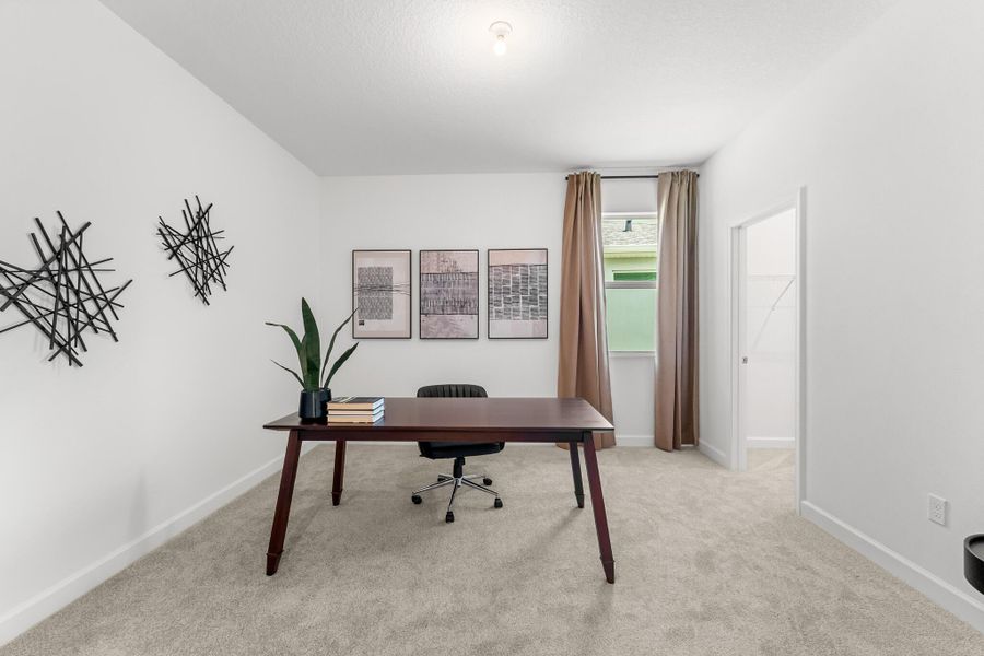 Spacious, unfurnished interior of a new home in Tradition - Cadence, Port St. Lucie (Image 11).