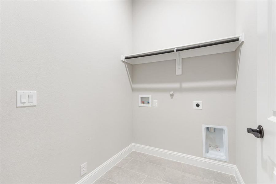 Image 38 of a home in Hampton Park. Image 38 of a home in Hampton Park.