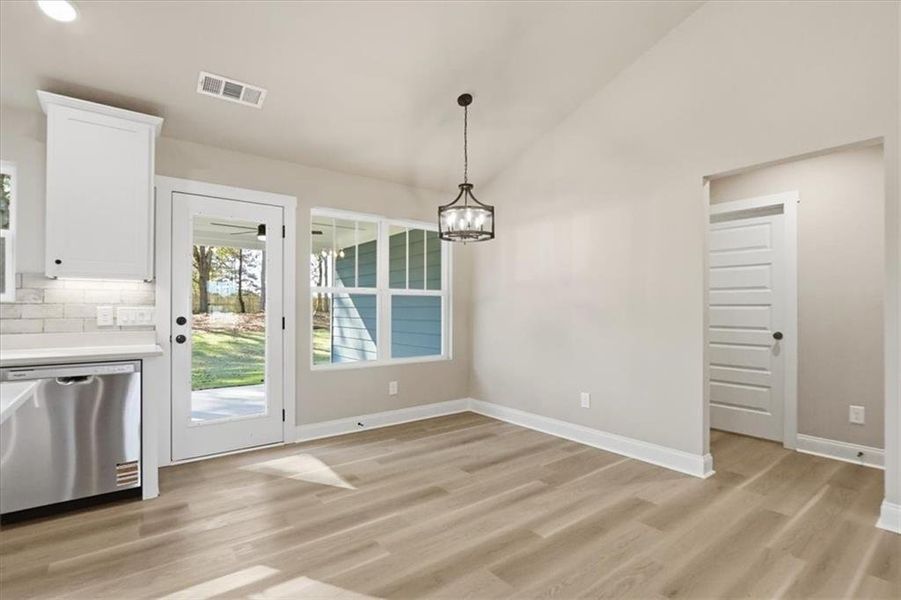 Spacious, unfurnished interior of a new home in , Hartwell (Image 36).