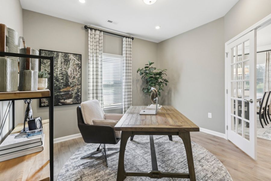 *This is a marketing photo. Colors/options may be different.*