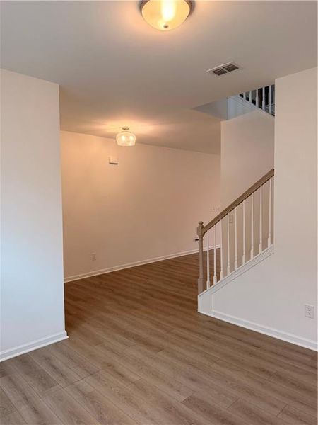 Spacious, unfurnished interior of a new home in Creekside, Dawsonville (Image 51).