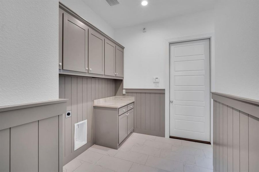 Furnished interior view inside a new home in , Midlothian (Image 12).
