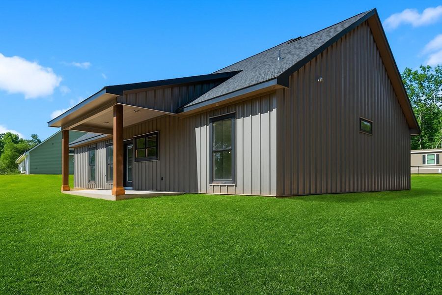 Virtually staged grass Virtually staged grass