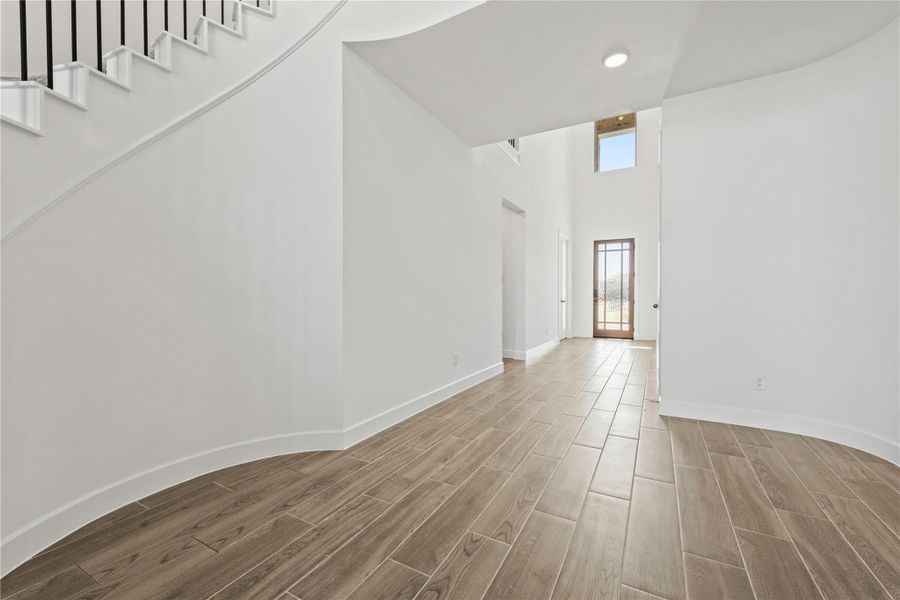 Spacious, unfurnished interior of a new home in Jubilee, Hockley (Image 15).